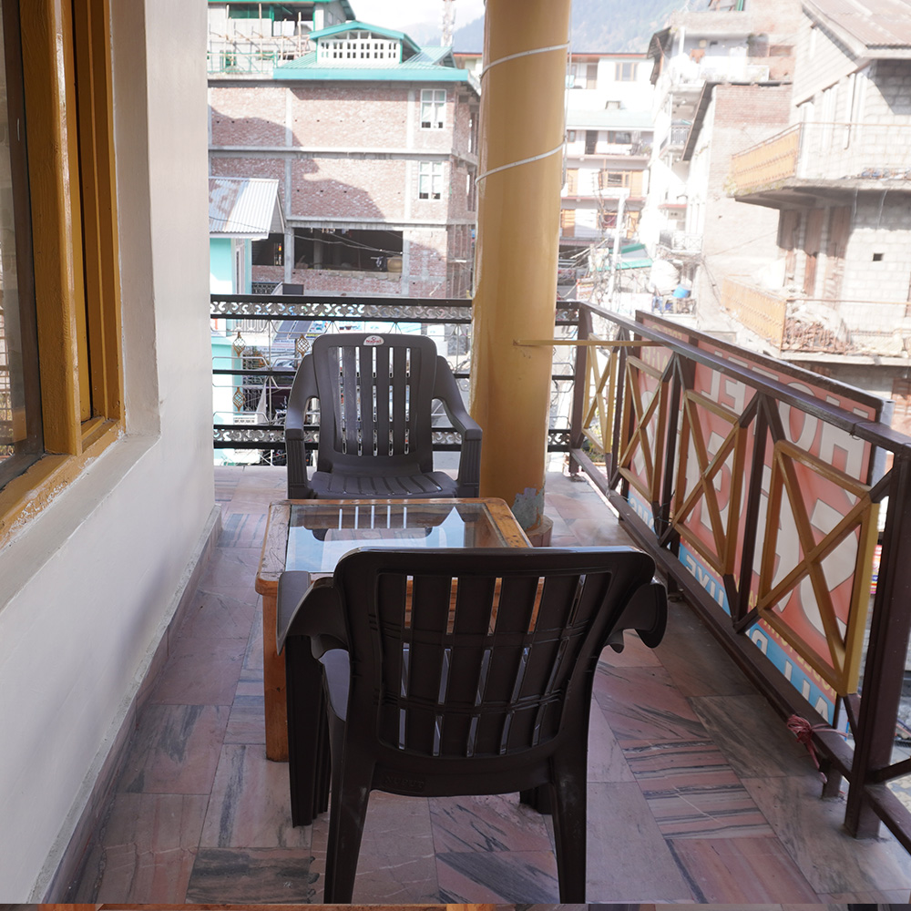 Bengali Hotel Manali